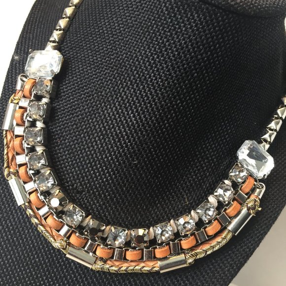 🏆💎🧡EXPRESS Statement Necklace🧡💎🏆 - Picture 1 of 7